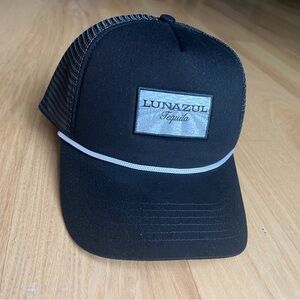 Lunazul Black Trucker Hat